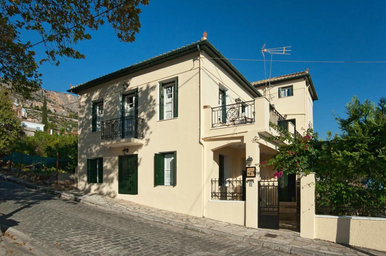 Elia Apartments Chrisso Delphi Exterior photo