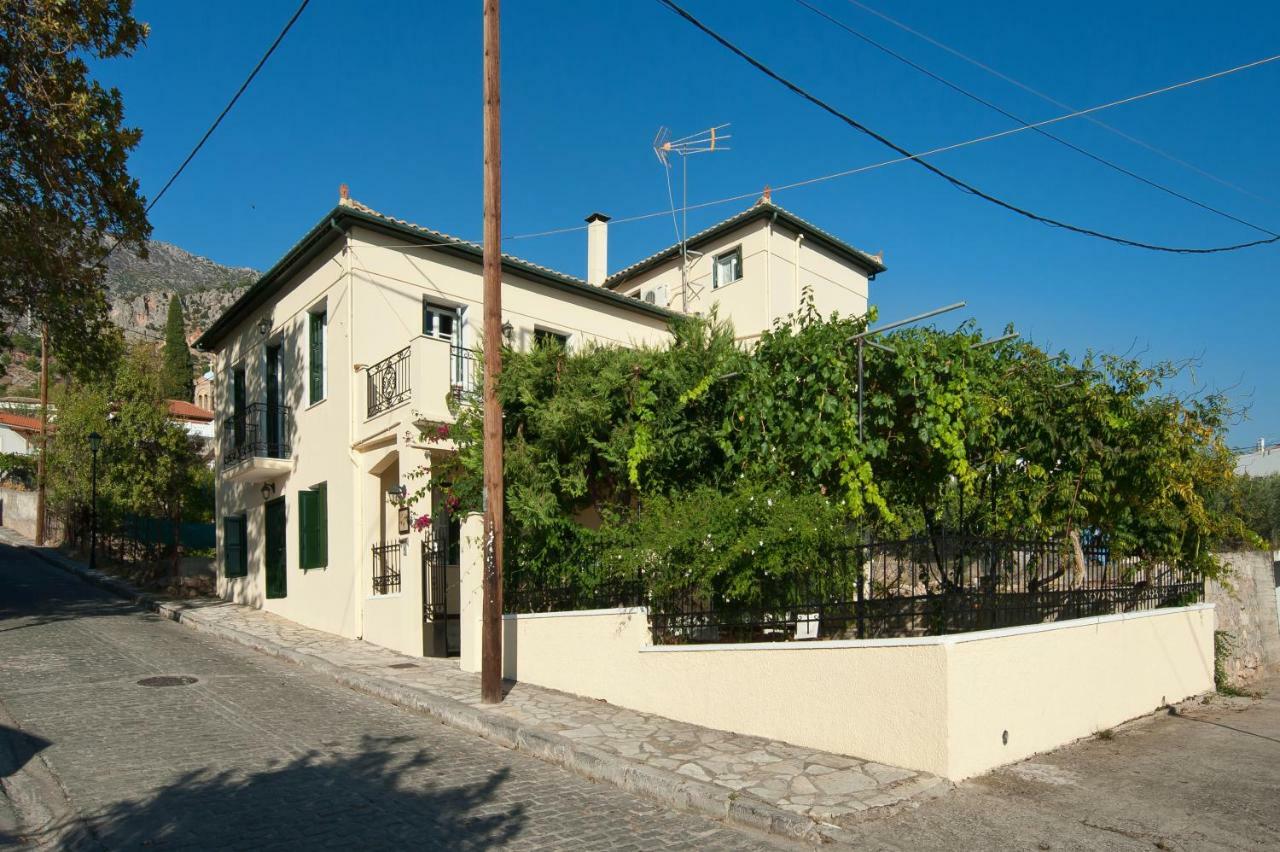 Elia Apartments Chrisso Delphi Exterior photo