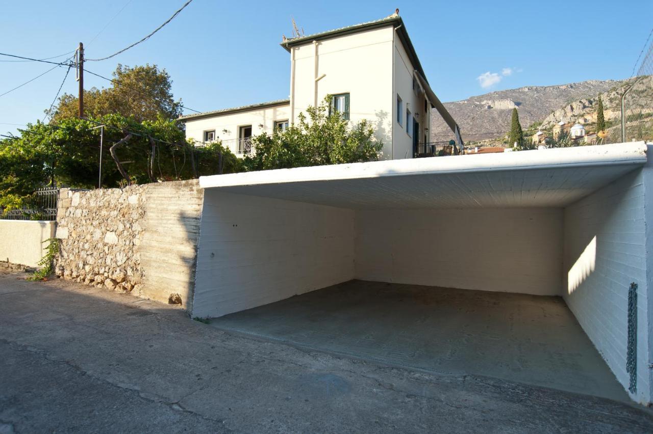 Elia Apartments Chrisso Delphi Exterior photo